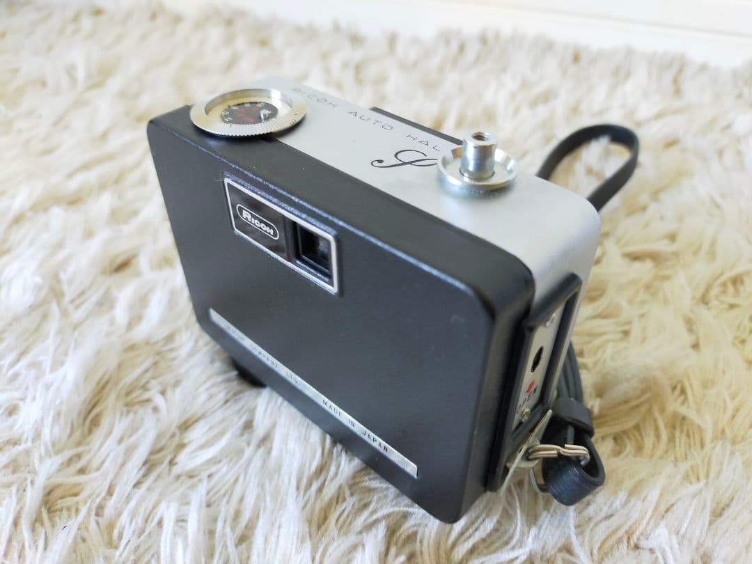 フィルムカメラ RICOH AUTO HALF S