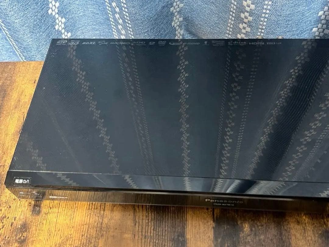 パナソニック　ブルーレイレコーダー DMR-BZT810