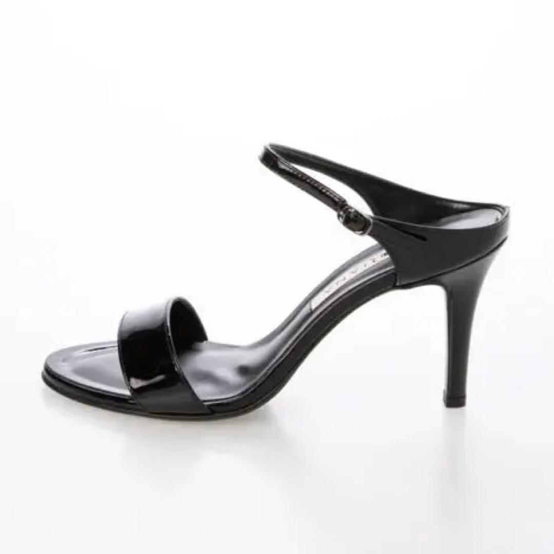 ダイアナ　ストラップ付きサンダル