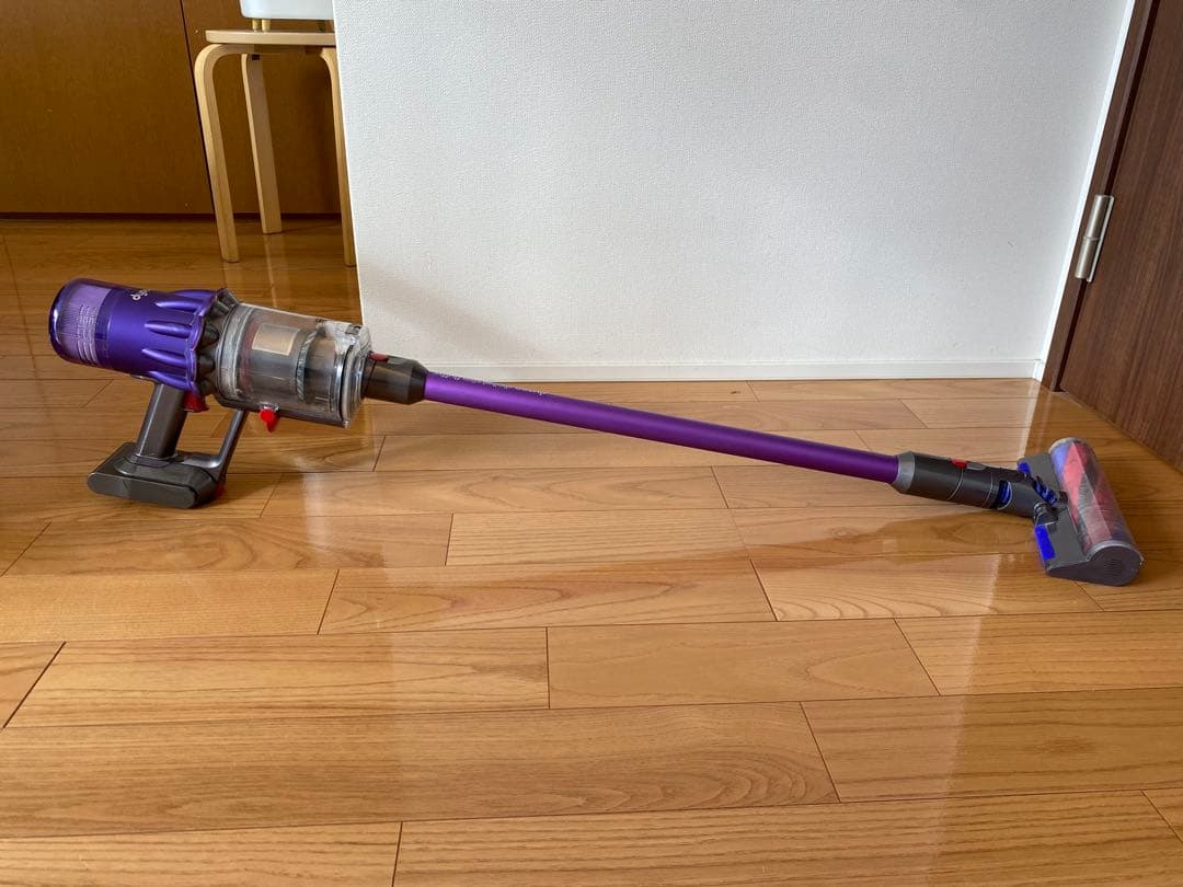 Dyson Digital slim fluffy SV18 本体・スタンド