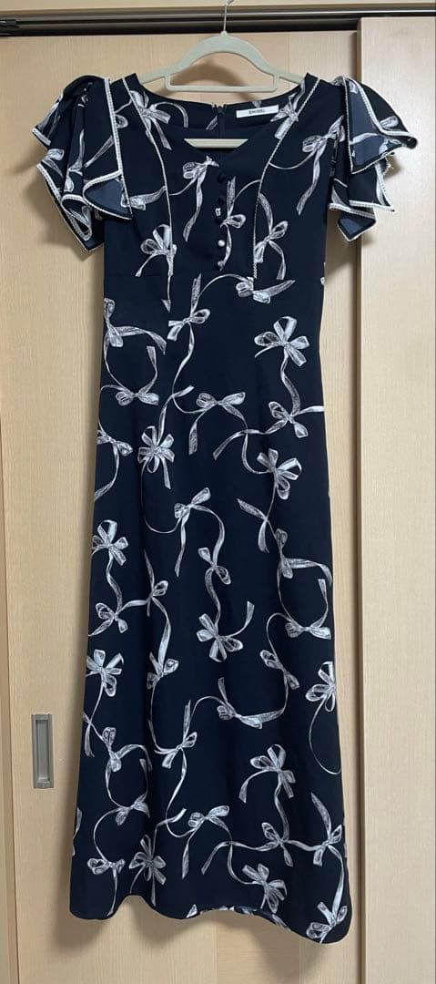 SNIDEL スナイデル　Sustainableリボンプリントワンピース