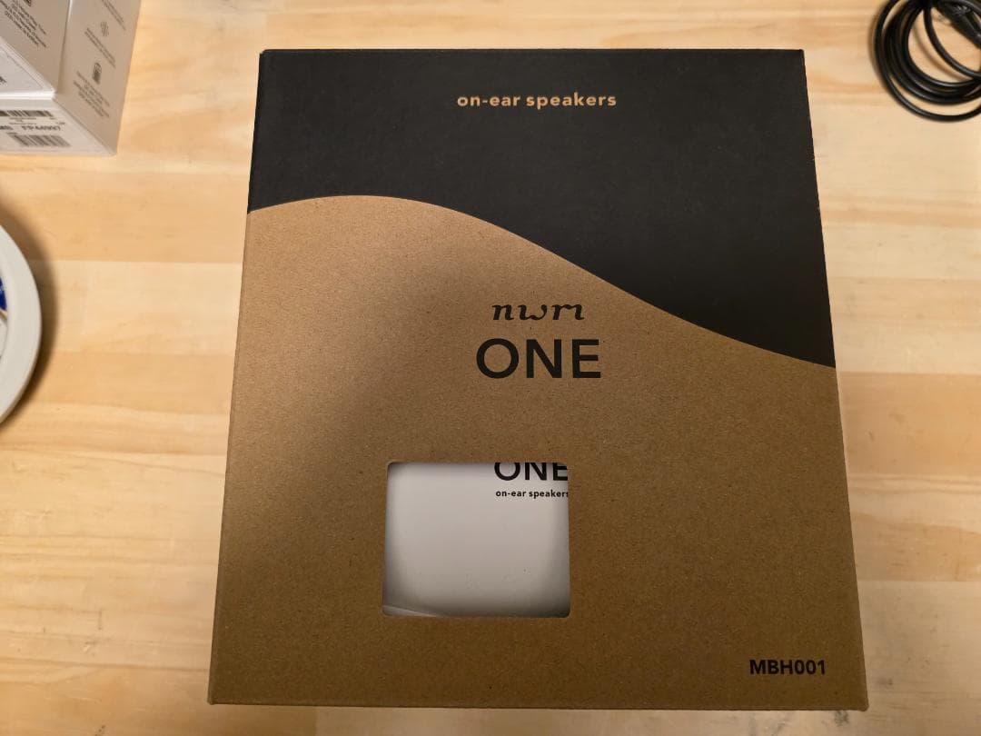 nwm ONE MBH001WA 動作良好 箱付属品有 ワイヤレスヘッドホン