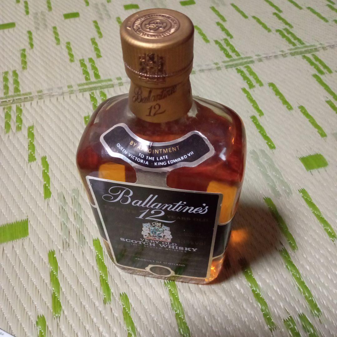大*本様 未開栓　Ballantine's 12 Years Old 750ml