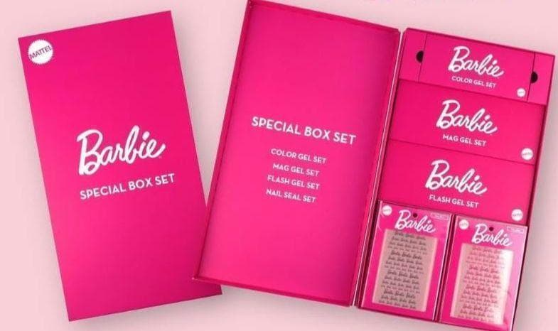 トイズバイアイニティ　バービー　スペシャル　ボックス　セット　新品　未開封