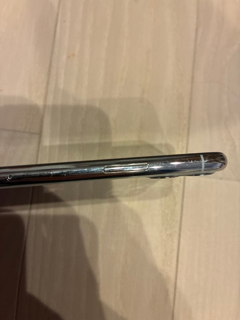 Apple iPhone 11 pro max 256G シルバー　SIMフリー