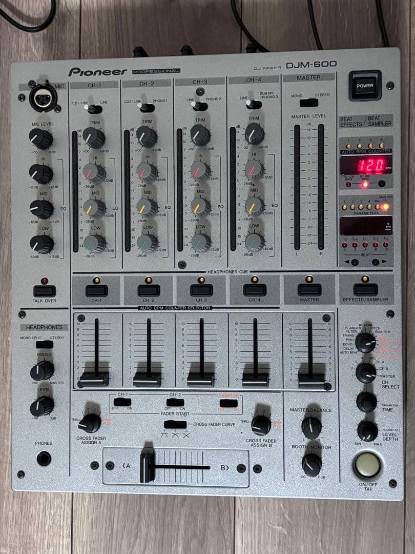 Pioneer DJM-600 DJミキサー 本体