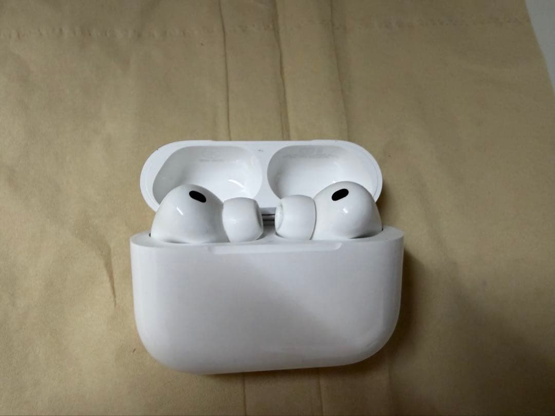 J*s様 金曜日までの期間出品　美品AirPodspro3