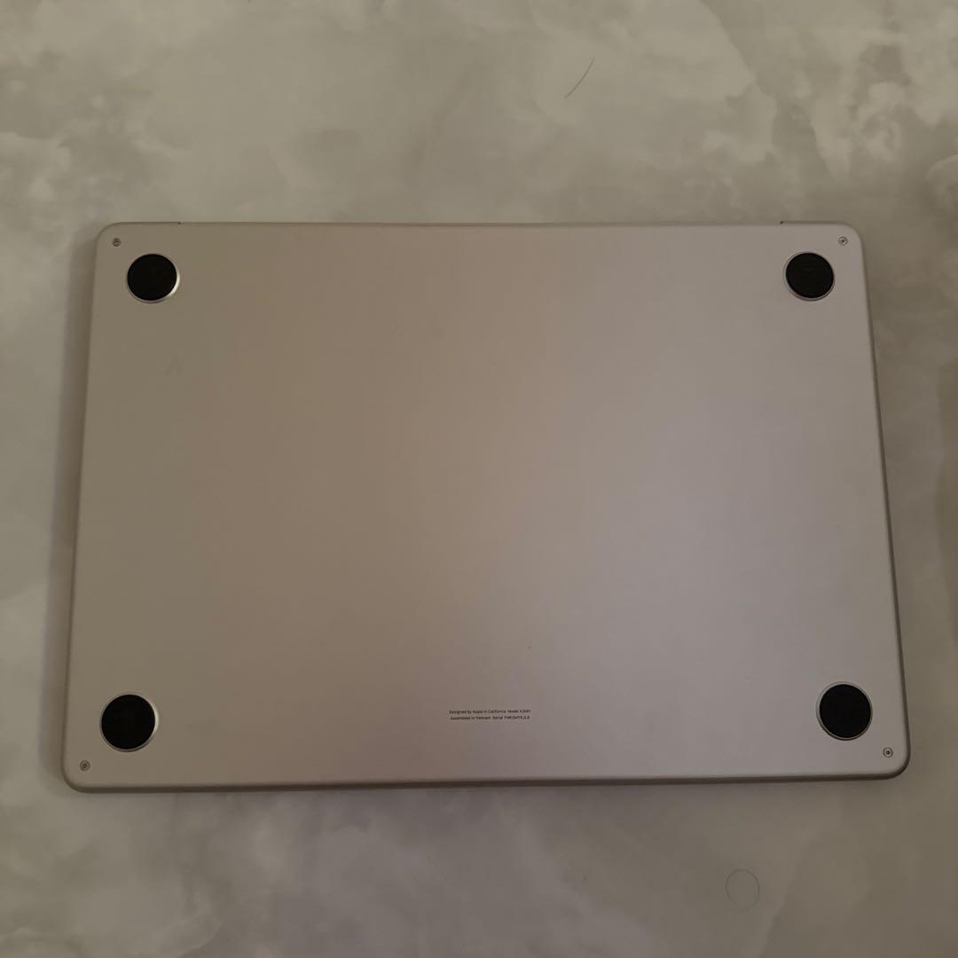 【美品】M2 MacBook Air 8GB 512GB バッテリ100%