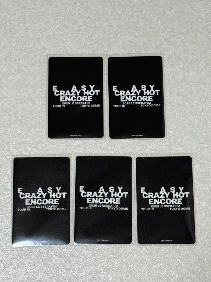 LE SSERAFIM 東京ドーム公演記念 ラキドロ ユニバ コンプ