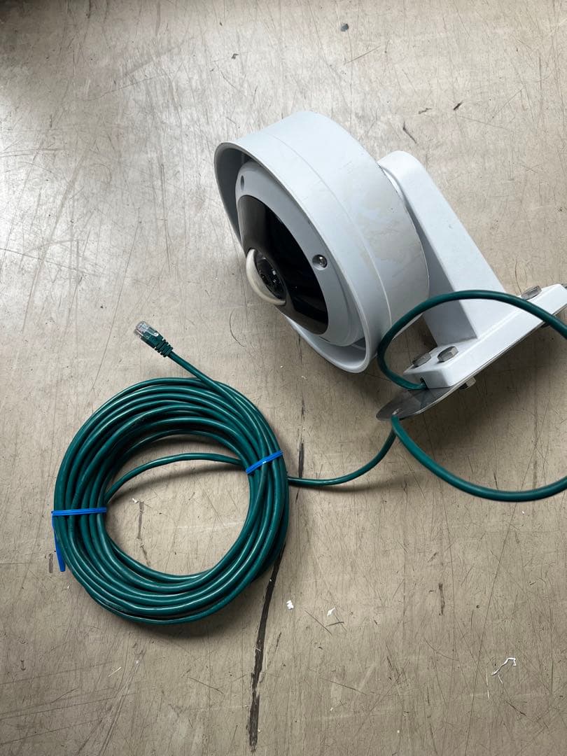 AXIS M3057-PLVE Mk II パノラマ（取付けハウジング付き）