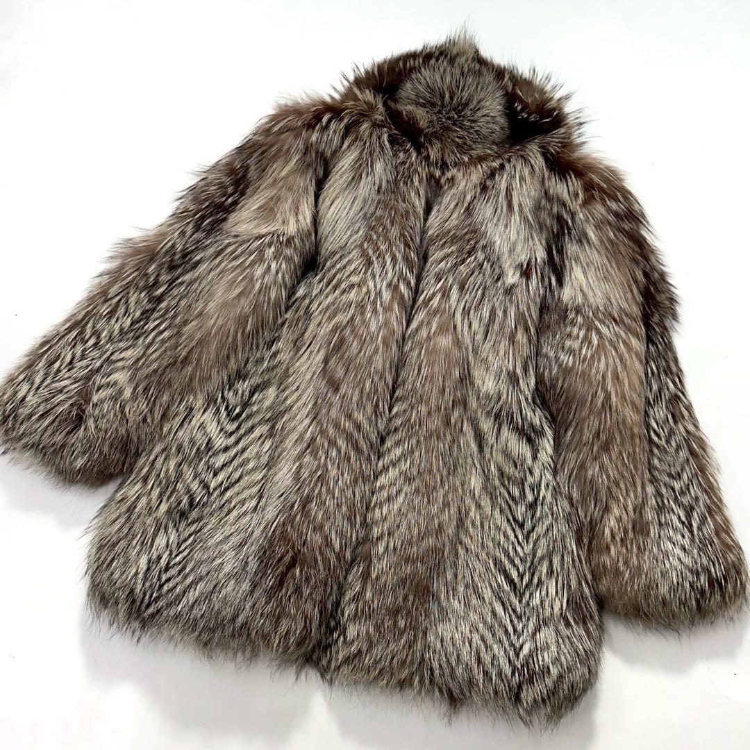 SAGA FOX ファーコート ランチドフォックス 銀狐 本毛皮　銀サガ