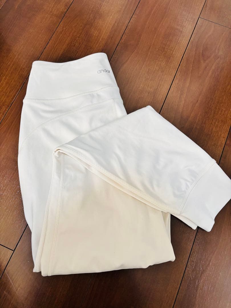 andar アンダール　裏起毛　ジョガーフィット　ホワイト ストレッチ　パンツ