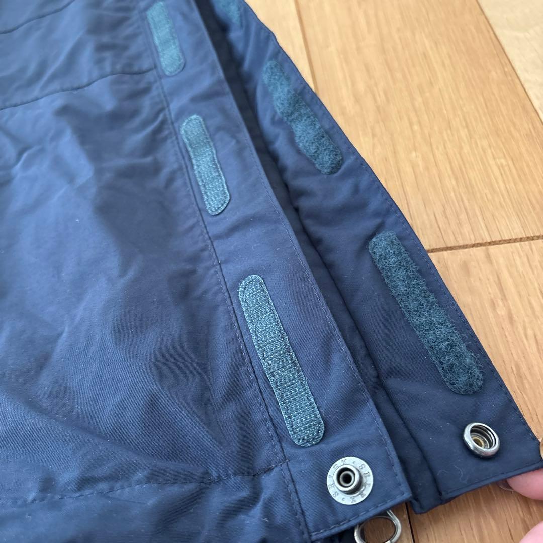 未使用ノースフェイス　スノーウエア　スノーボードウエア　110センチスノーパンツ