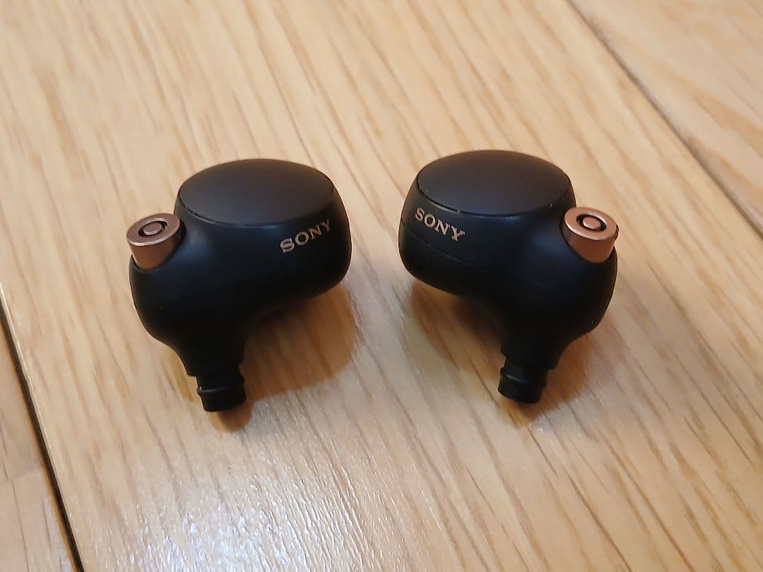 SONY　WF-1000XM4　ワイヤレス　ノイズキャンセリング　イヤホン　②