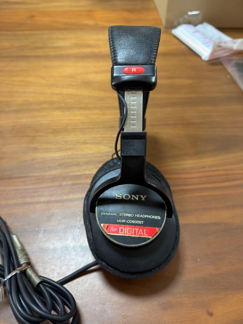 SONY MDR-CD900ST 業界標準有線ヘッドホン
