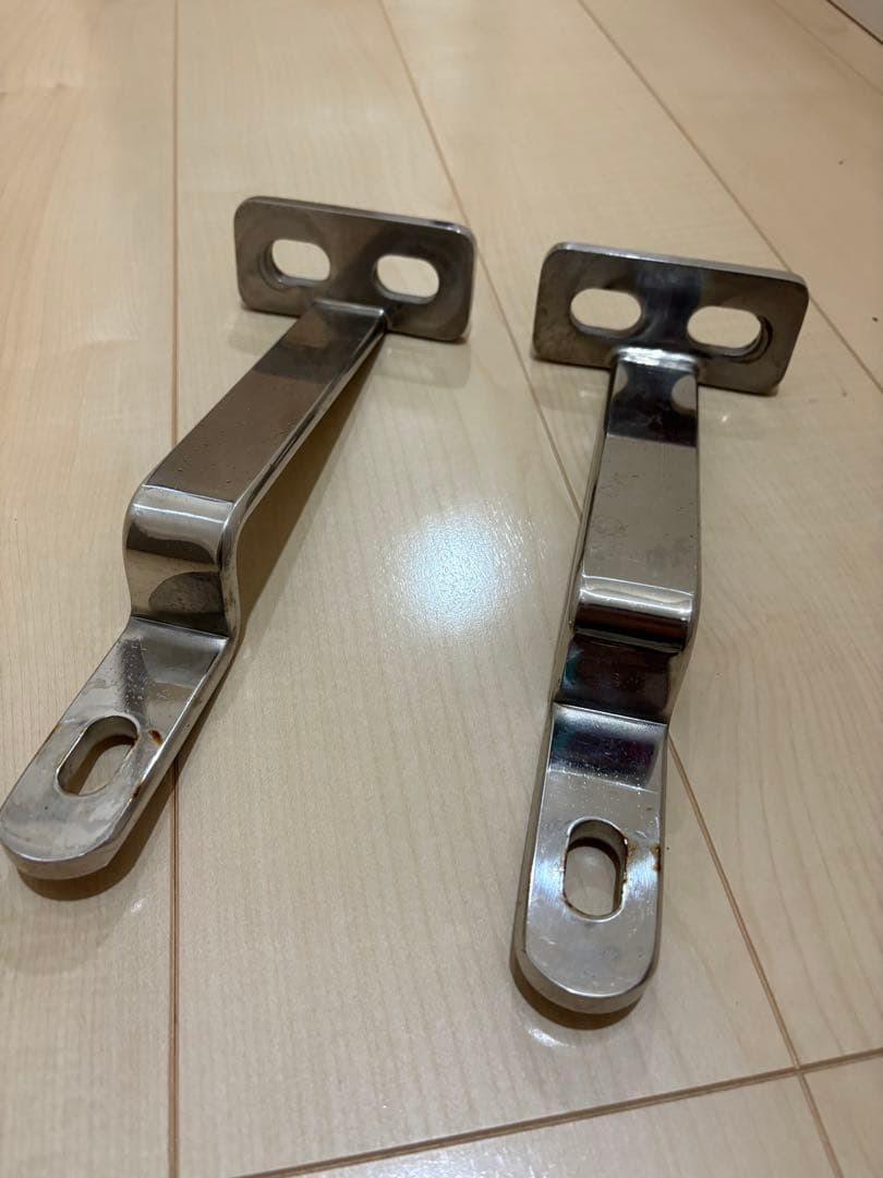 ISUZU ファイブスターギガ フォグランプステー値下げ