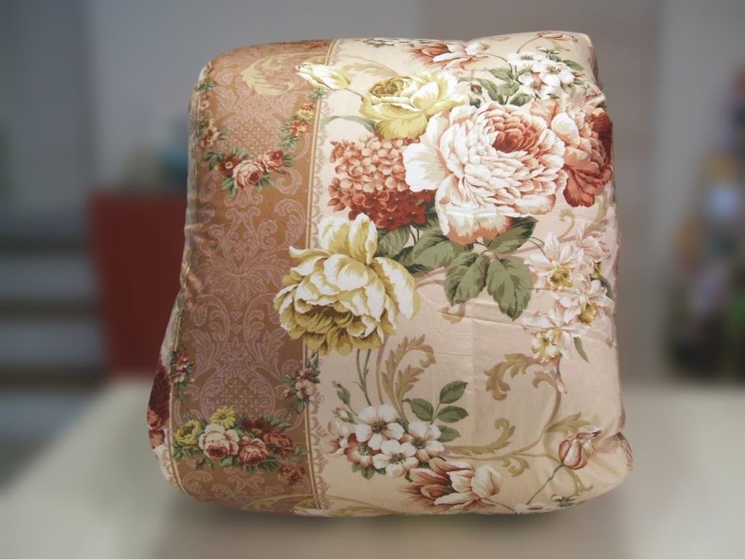 限定お買い得品‼️新品＊ロイヤル＊フランス９３％＊増量１，３キロ＊羽毛布団ＳＰ