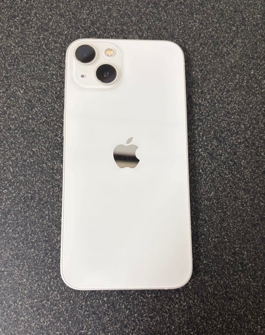 Apple iPhone13 256GB スターライト　スマートフォン本体