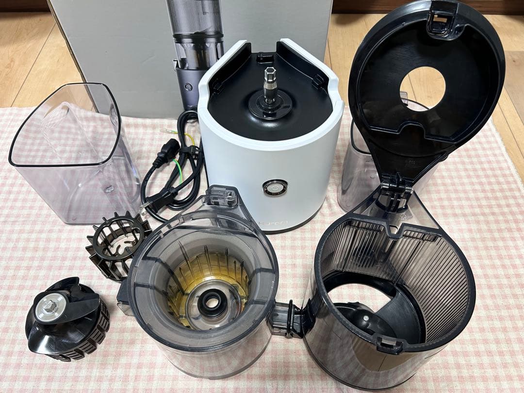 Hurom スロージューサー H-300E MMy