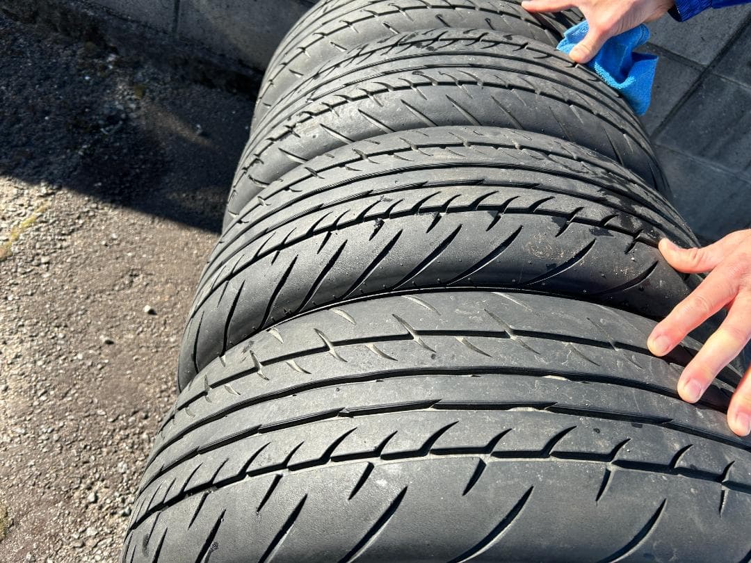 セイさん専用　トヨタ90ノア ヴォクシー純正オプション18インチ