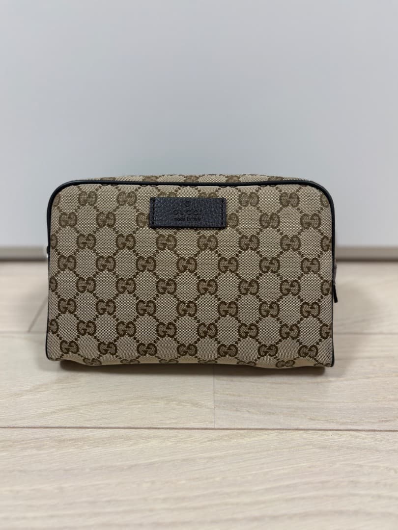 GUCCI ベージュ ボディバッグ