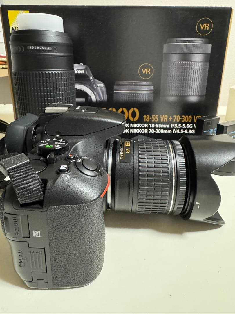 Nikon D5600 デジタル一眼レフカメラ 望遠レンズ付き