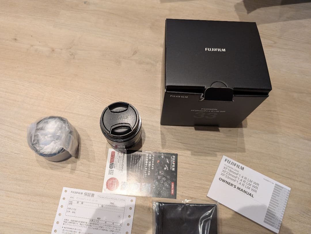 FUJIFILM XF33mmF1.4 R LM WR 純正フード付き