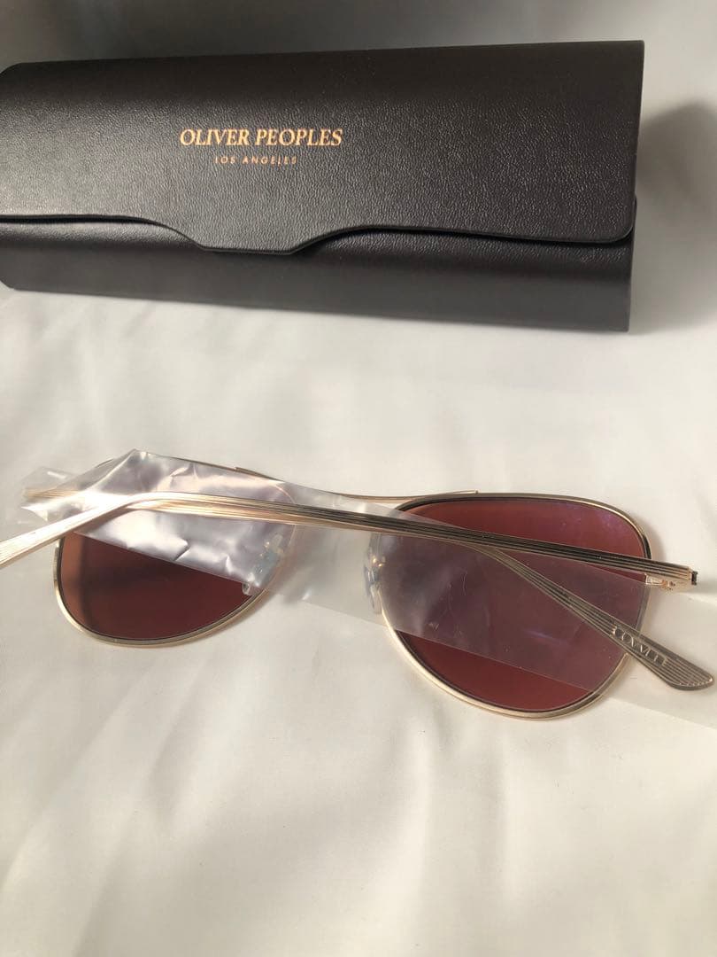OLIVER PEOPLES×THE ROW EXECUTIVE SUITE