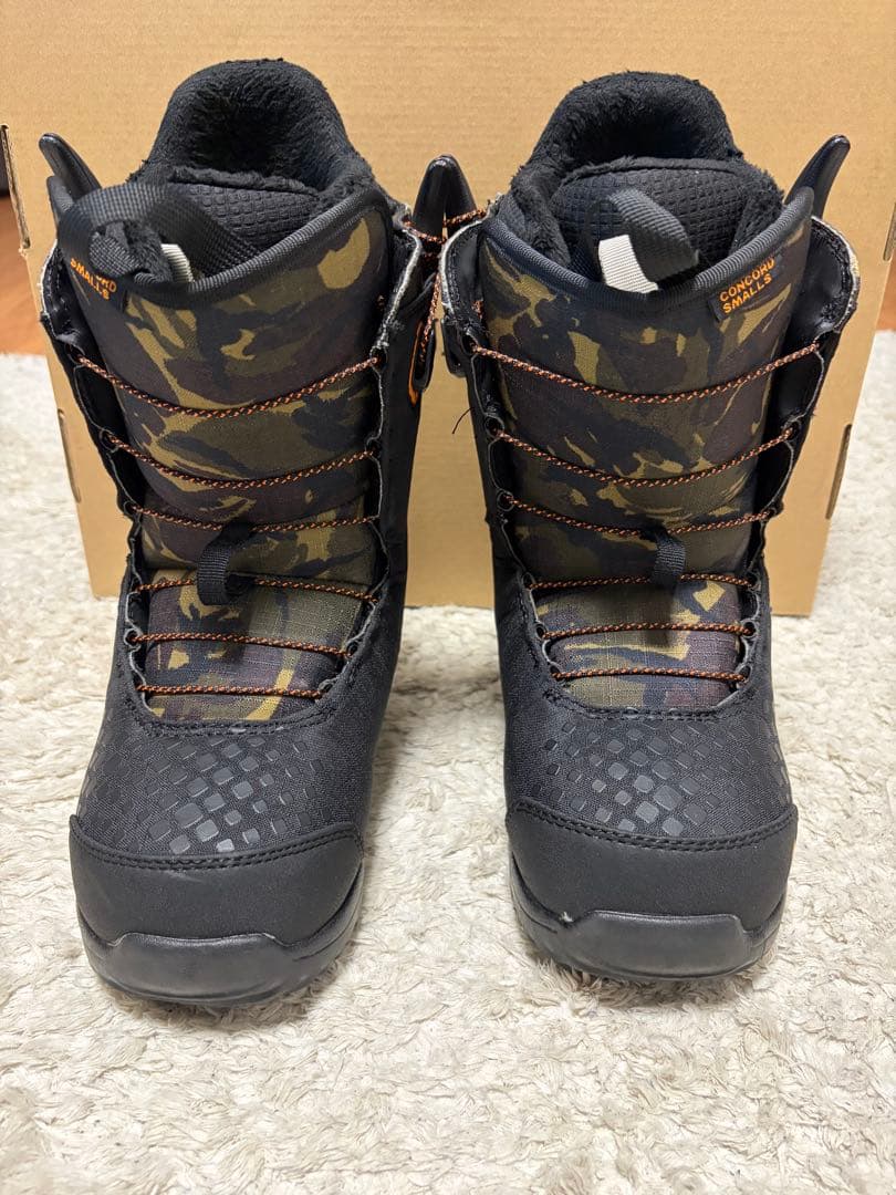 【美品】 BURTON スノーボード ブーツ 24cm 子供用