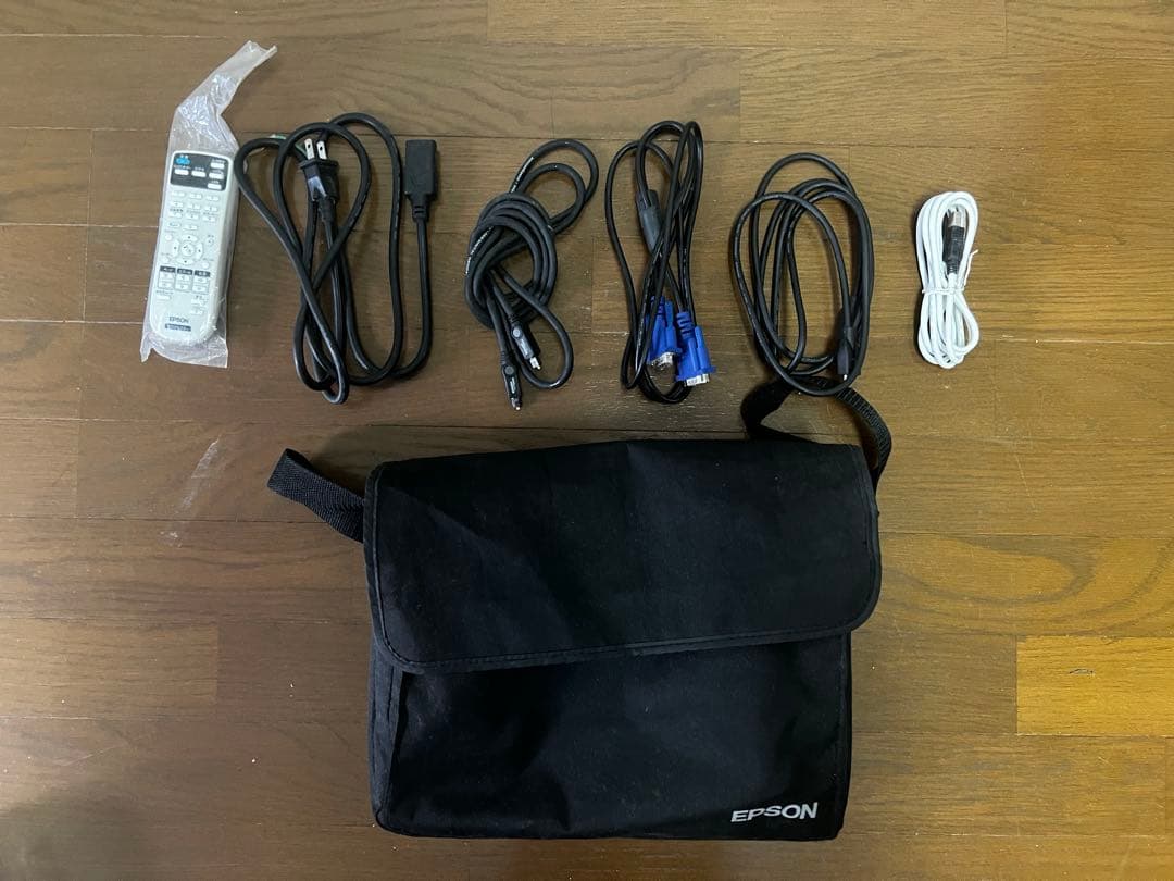 EPSON EB-X24 プロジェクター 本体