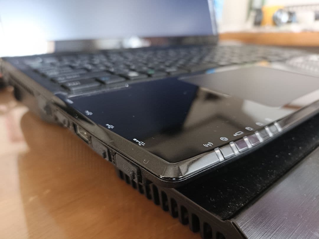 富士通 ノートPC / i7-4702MQ / 16GB / SSD1TB