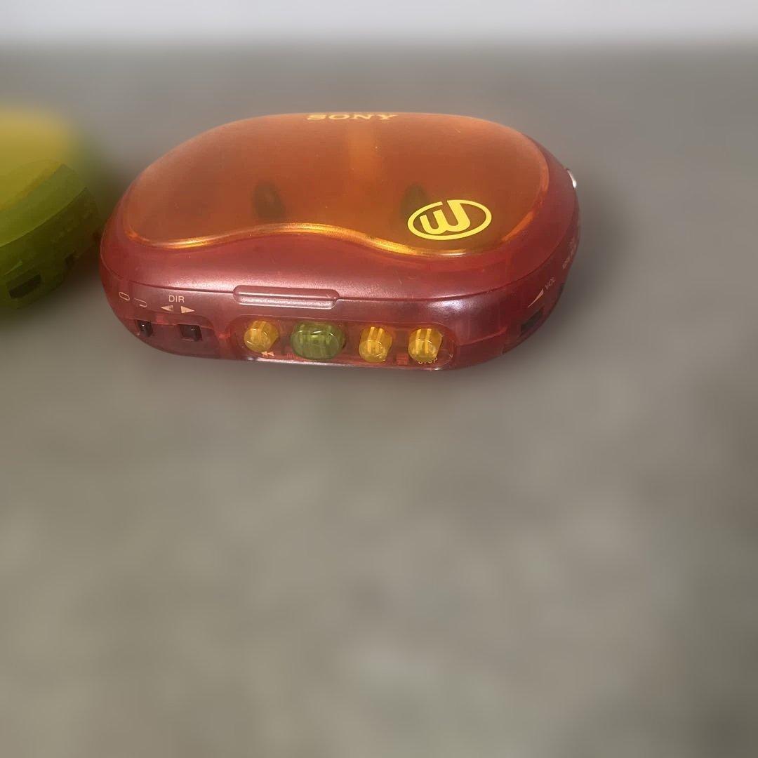 SONY WM-EQ2 2台セット　カセットプレーヤー　通電OK ジャンク品