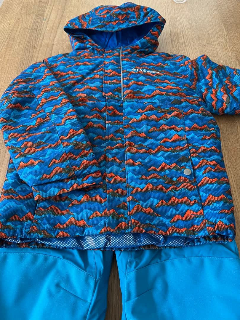 美品Columbia 120子ども用スキーウェア　XS上下セット