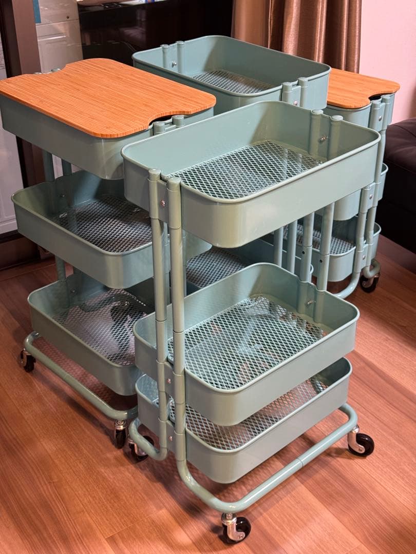 スマ　IKEA ロースコグ　3段メタルキッチンワゴン