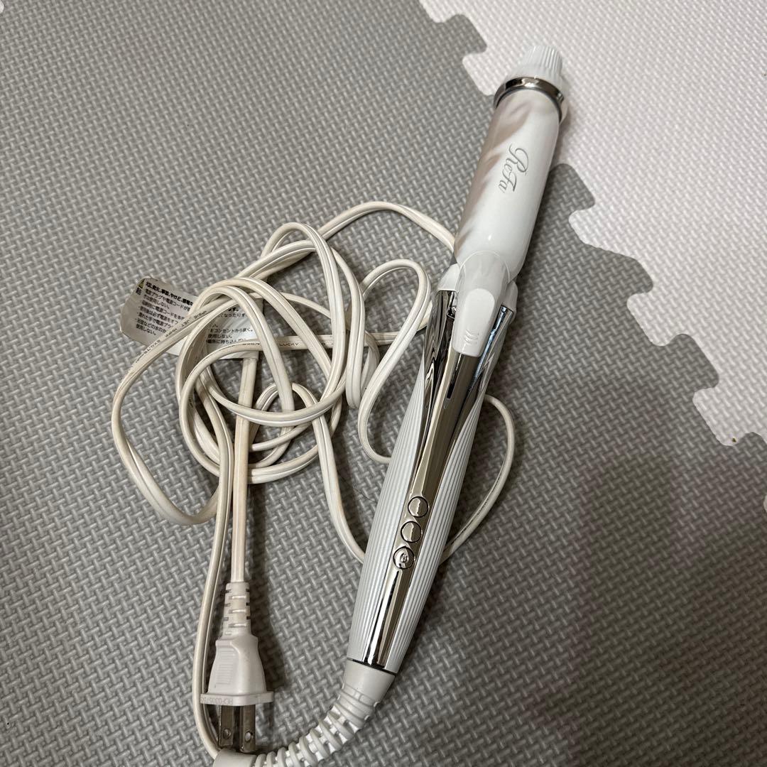 お値下げ歓迎リファ　ヘアアイロン　コテ　refa