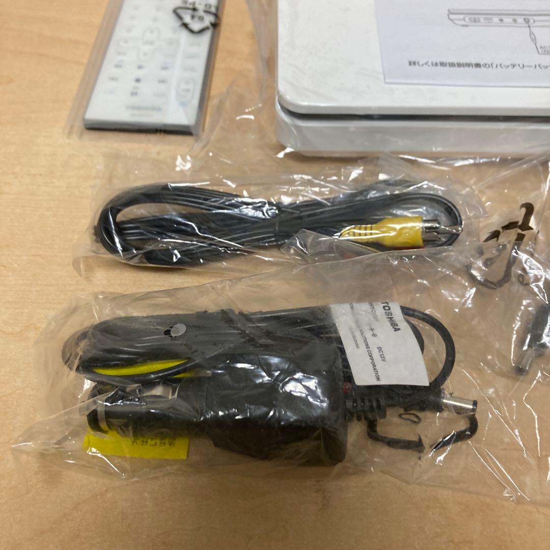 東芝 REGZA レグザポータブルプレーヤー SD-P1010S