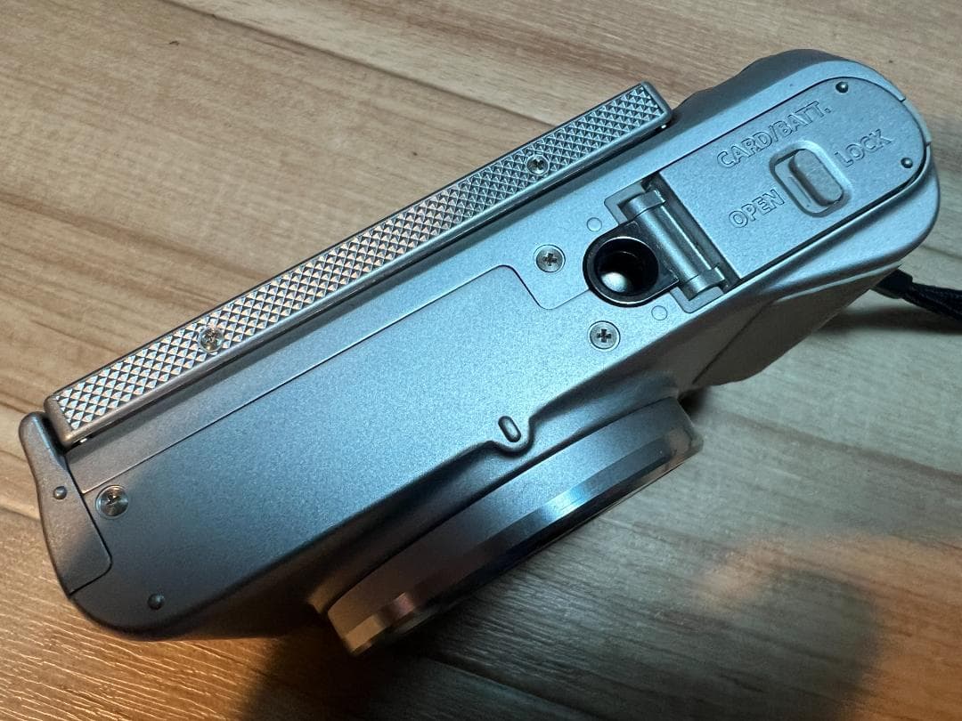 た*く様 美品 キャノン PowerShot SX730HS デジカメ 本体・純