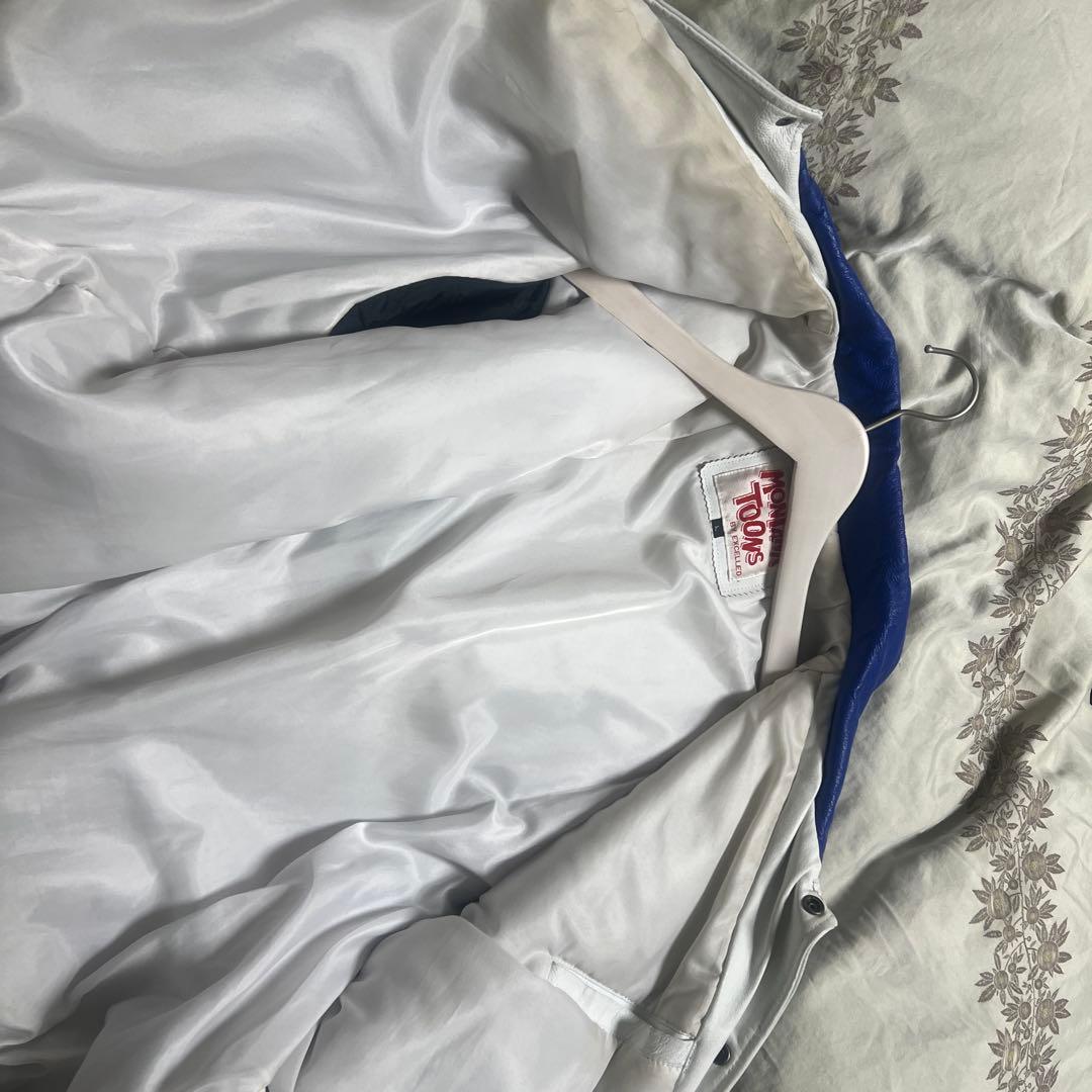 トップス MONTANA TOONS