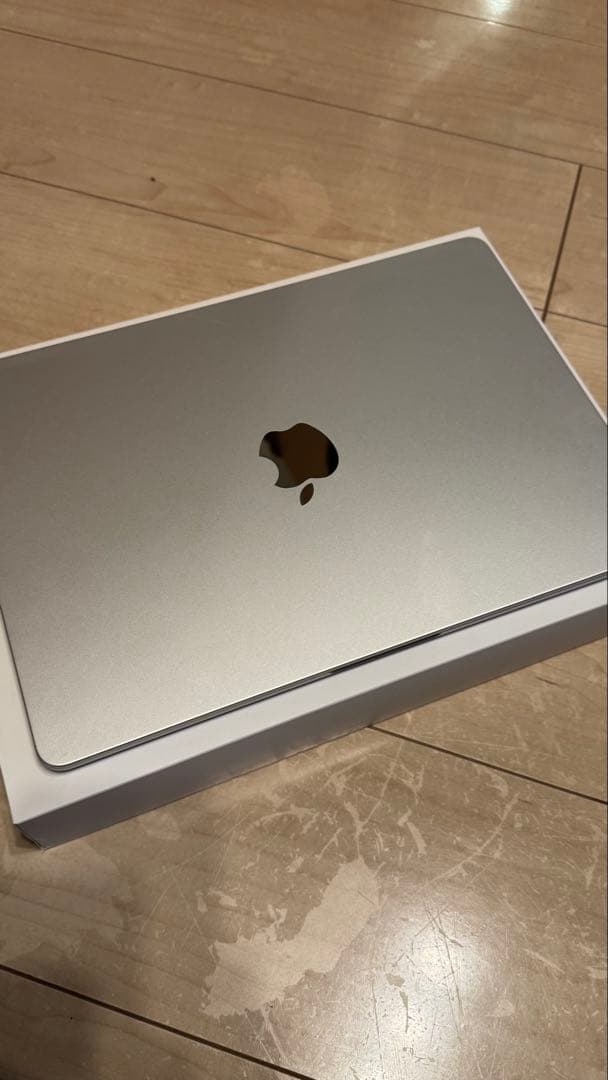 MacBook本体 Apple MacBook Air M2 (2022) 16GB
