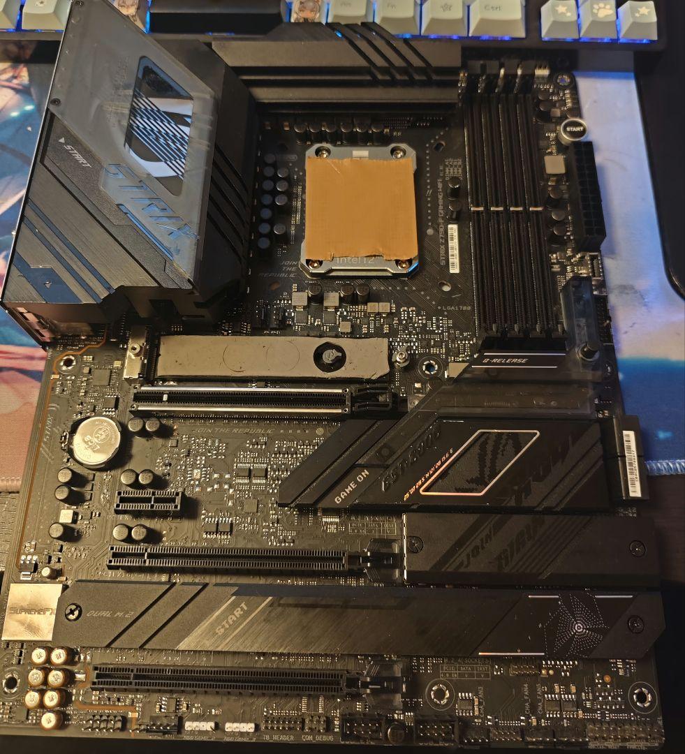 マザーボード Asus rog z790 gaming wifi