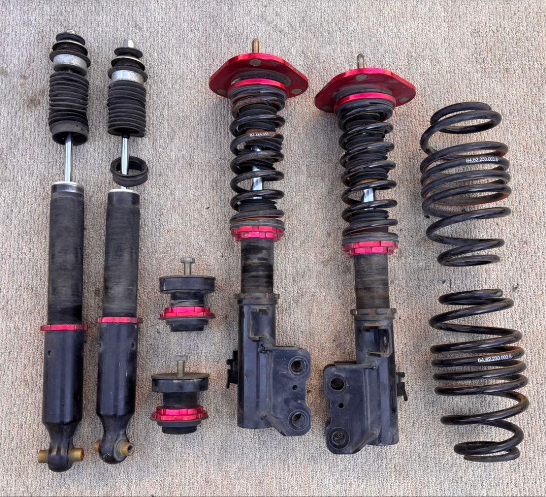 プリウスα ZVW40/41W LARGUS 車高調キット