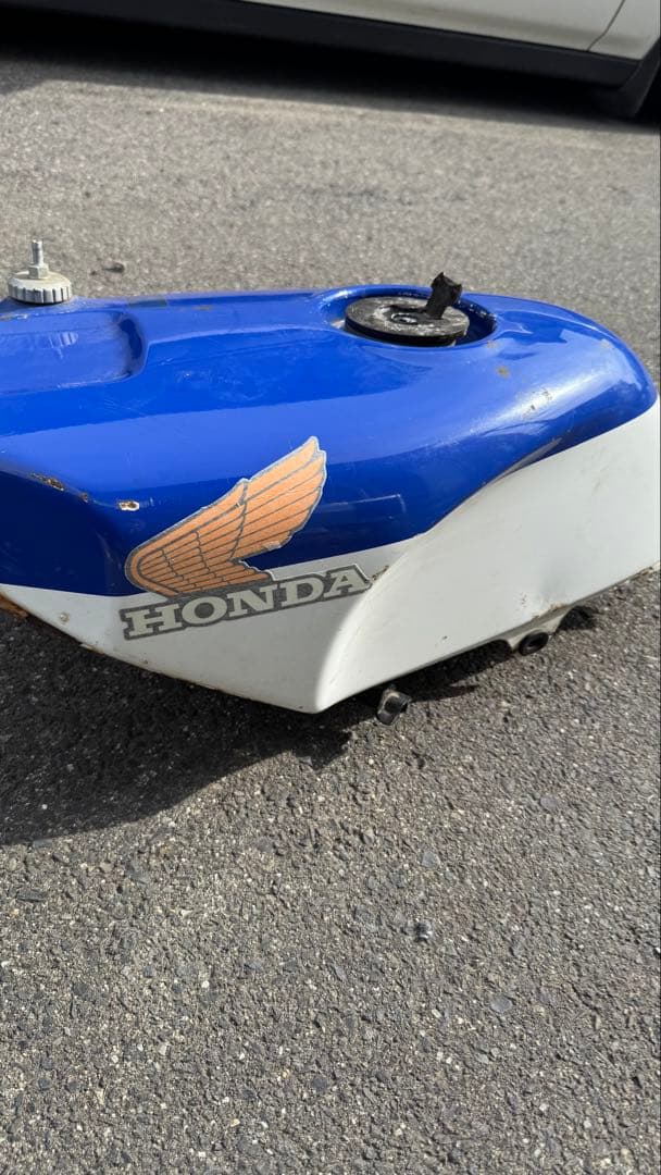 NSR250R MC18 タンク