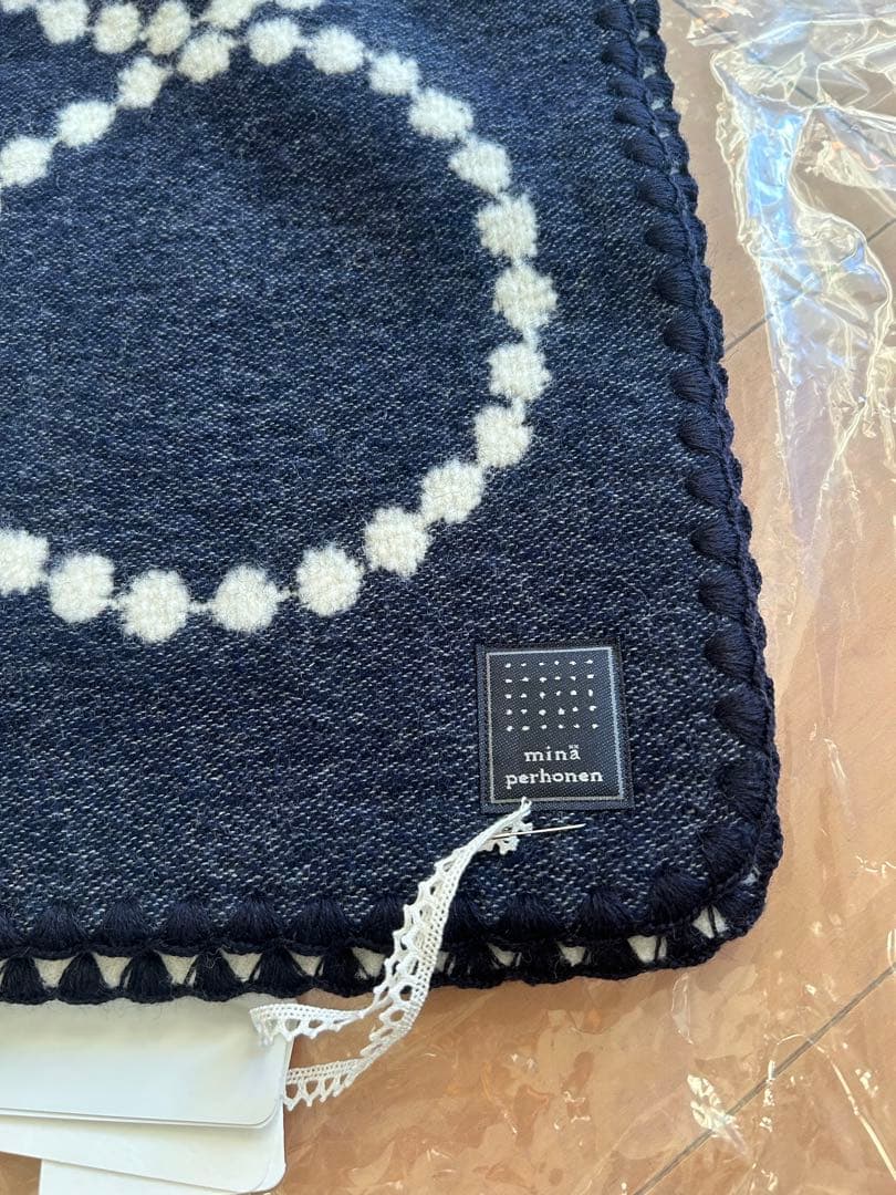 ミナペルホネン　タンバリン　ブランケット