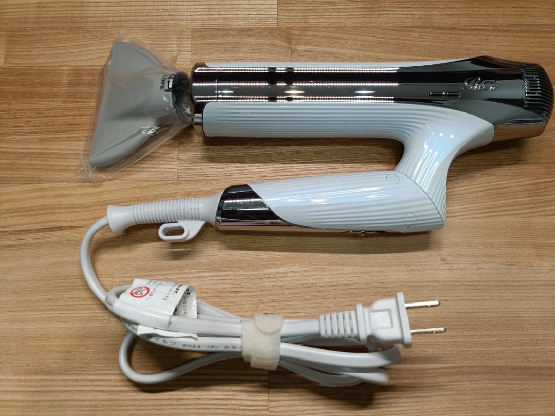 ★安心★整備済み★ 2024年製 ReFa ビューテックドライヤースマートW