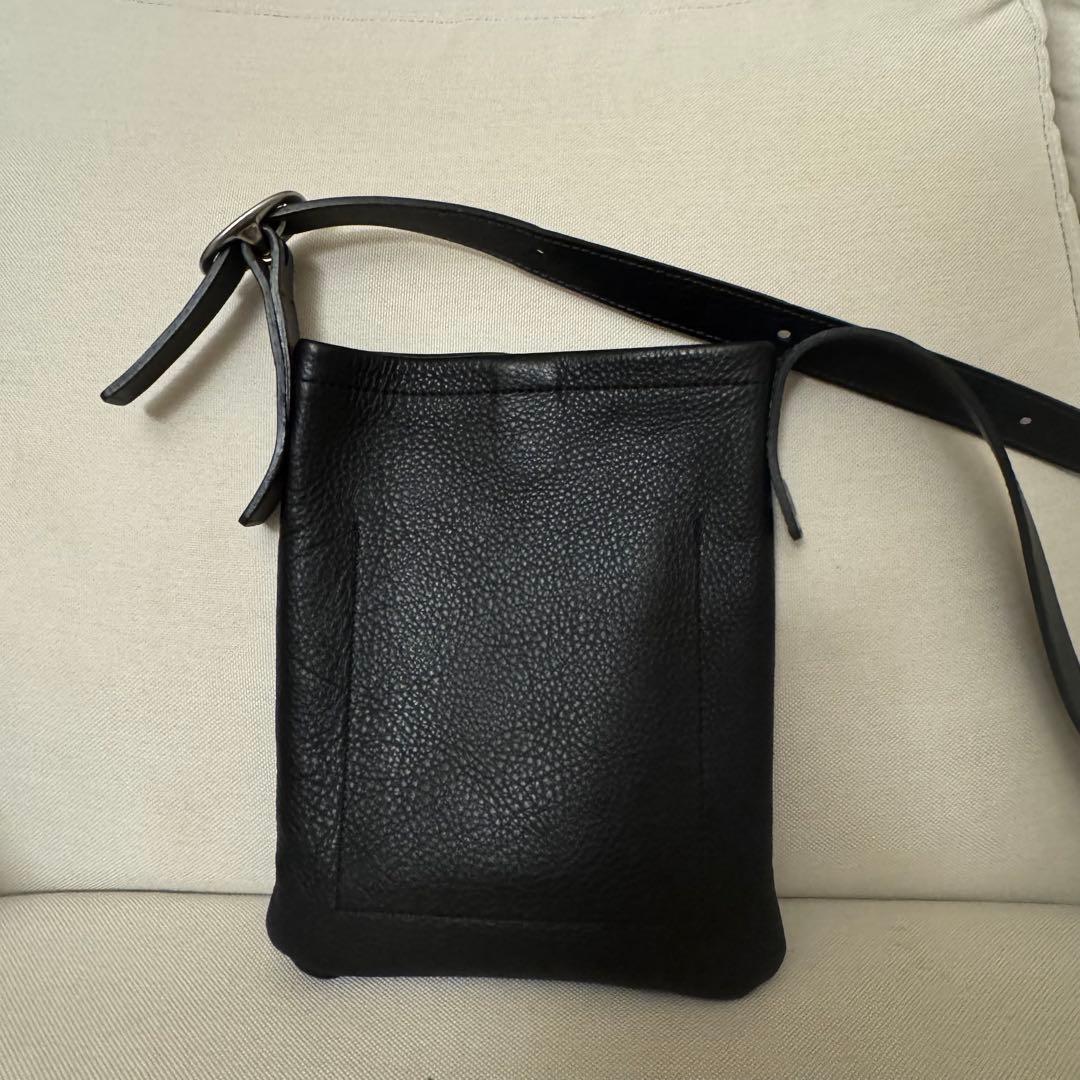 Hender Scheme ブラック レザー ショルダーバッグ