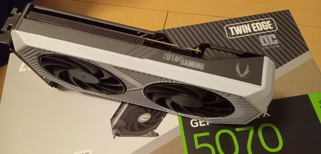 ZOTAC RTX 5070 訳あり