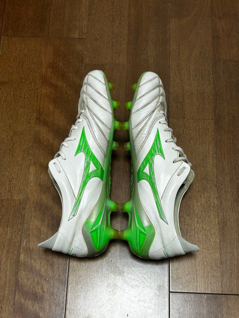 サッカースパイク ミズノ モレリア ネオ4 ジャパン 限定カラー 27.5cm