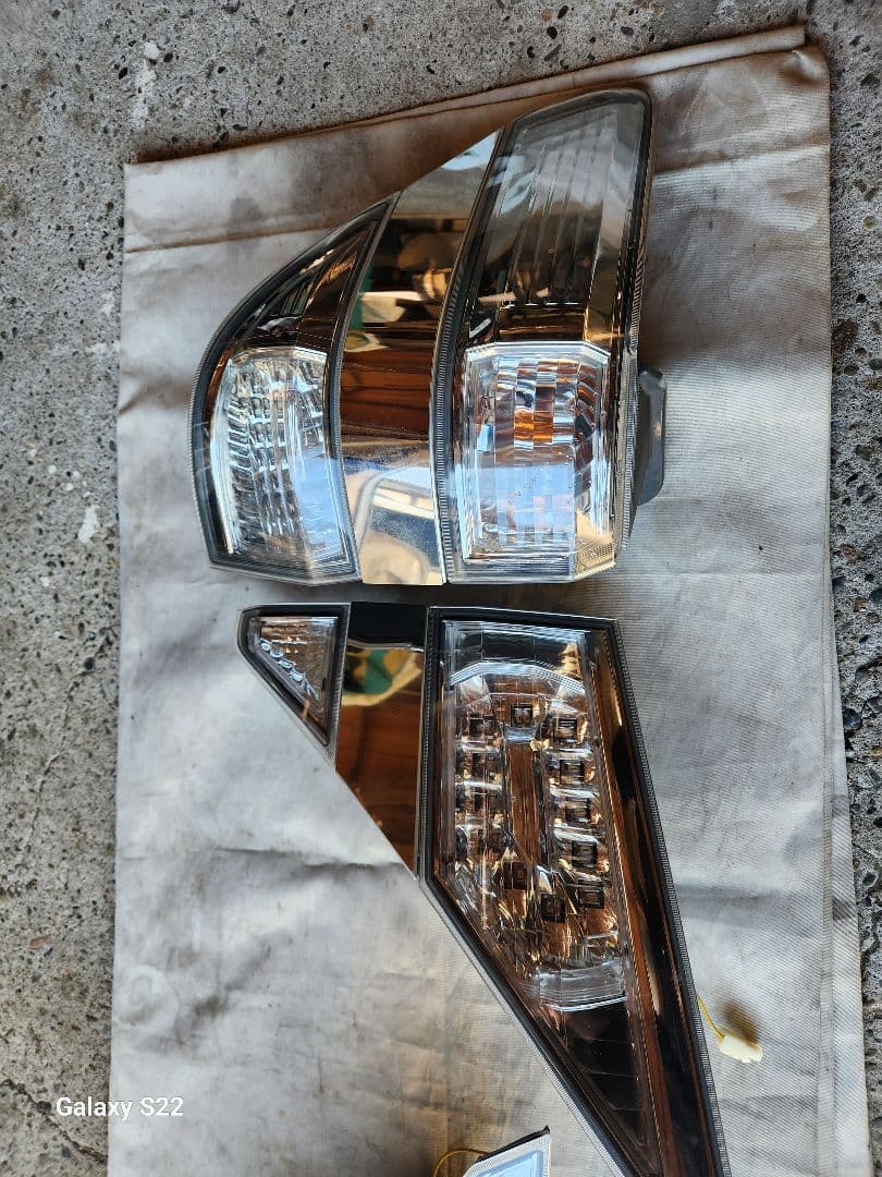 RE、20ヴェルファイアテールライト 左右セット クリアレンズ