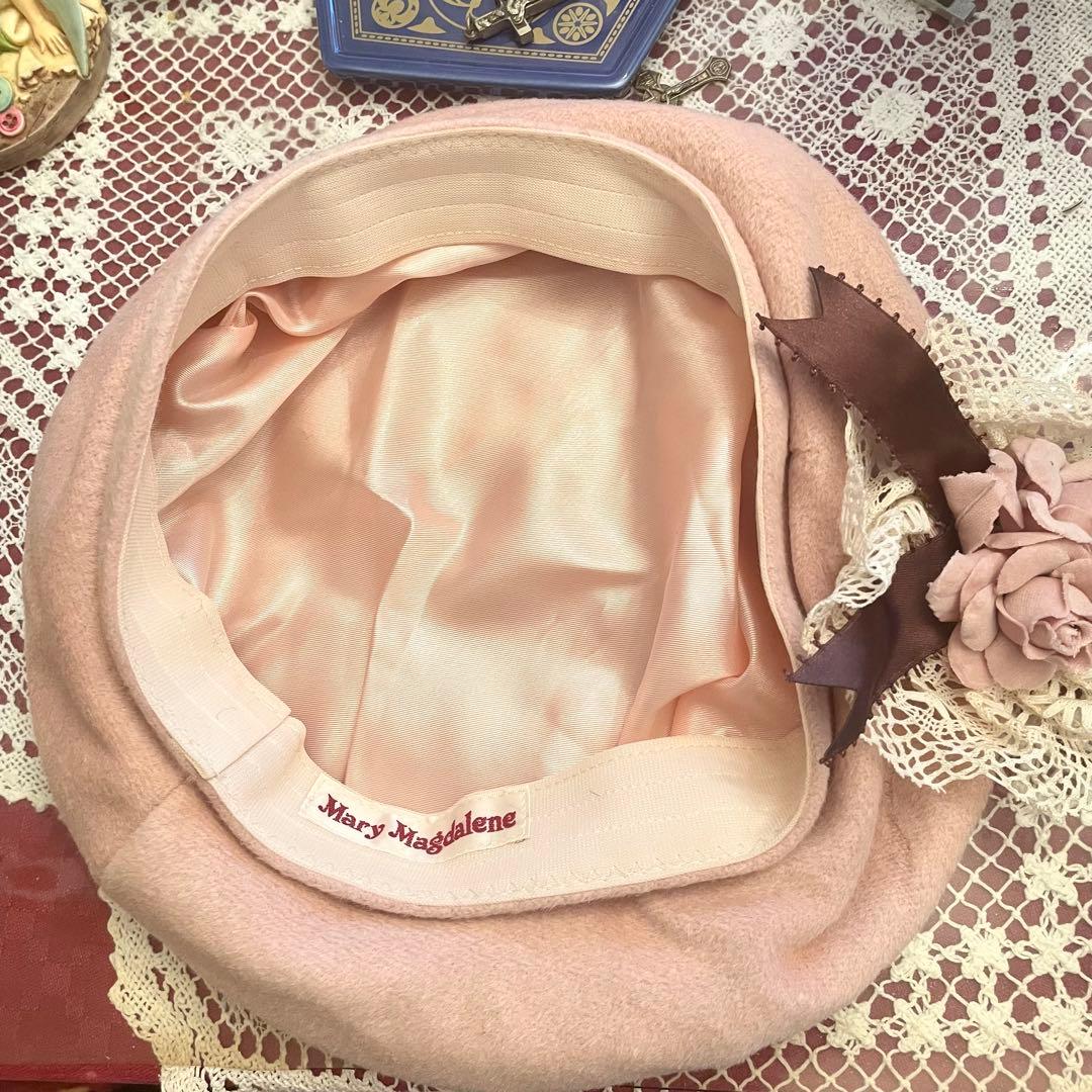 新品　未使用　メアリーマグダレン　ベレー帽　帽子　薄ピンク系　コサージュ　薔薇