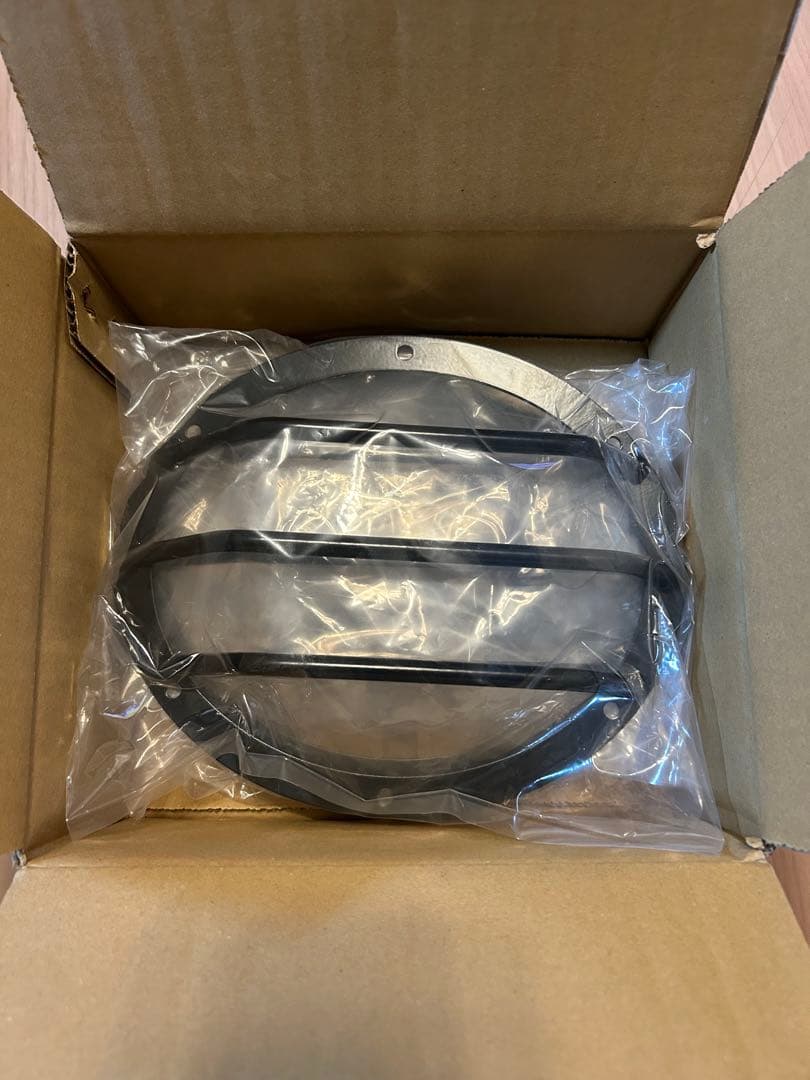 【本日限定1000円引き】デリカ D5 前期 KADDIS フォグランプガード